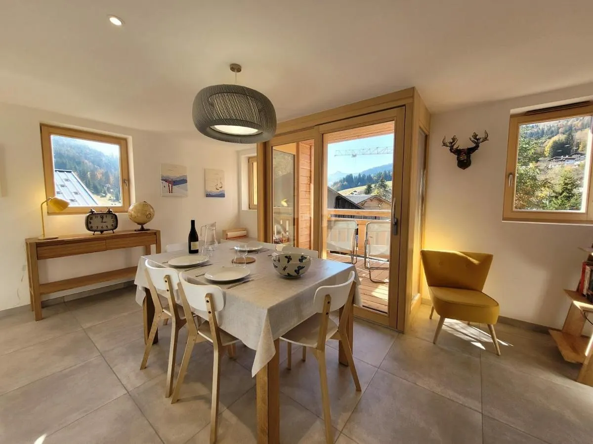 Appartement Lumineux Et Spacieux Avec 2 Terrasses, Proche Des Pistes Et Commerces Aux Gets - Fr-1-598-94 Les Gets Apartment